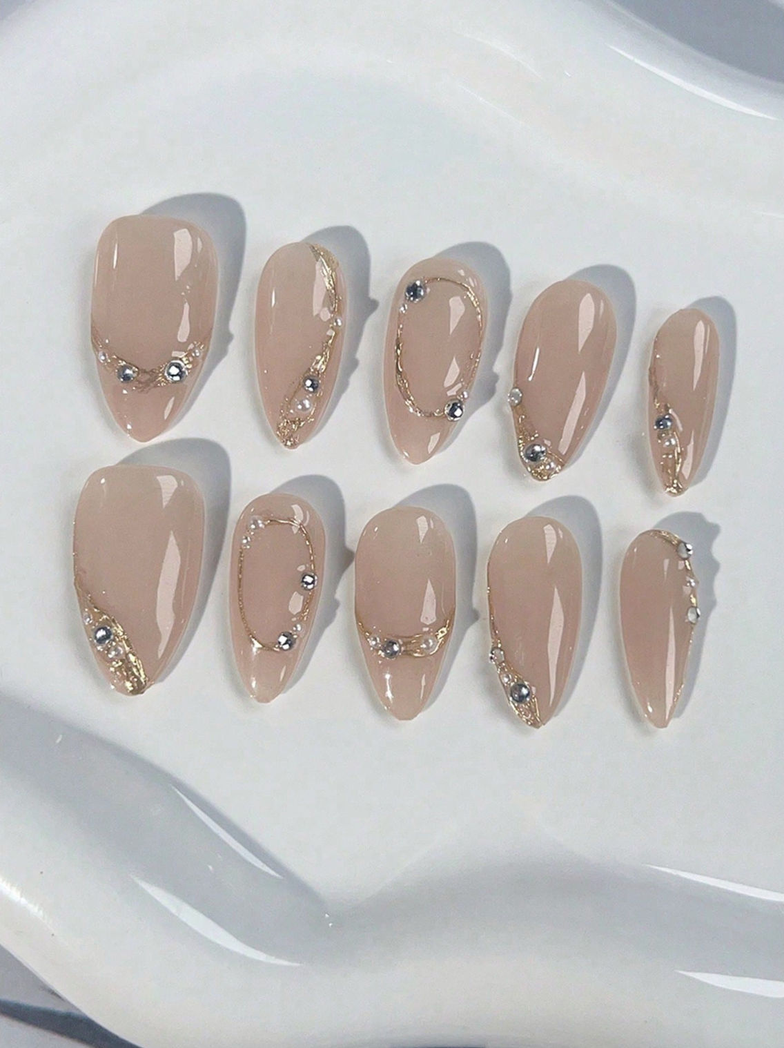 Veil Lines Nails