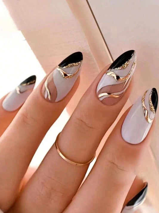 Golden Glamour Nails