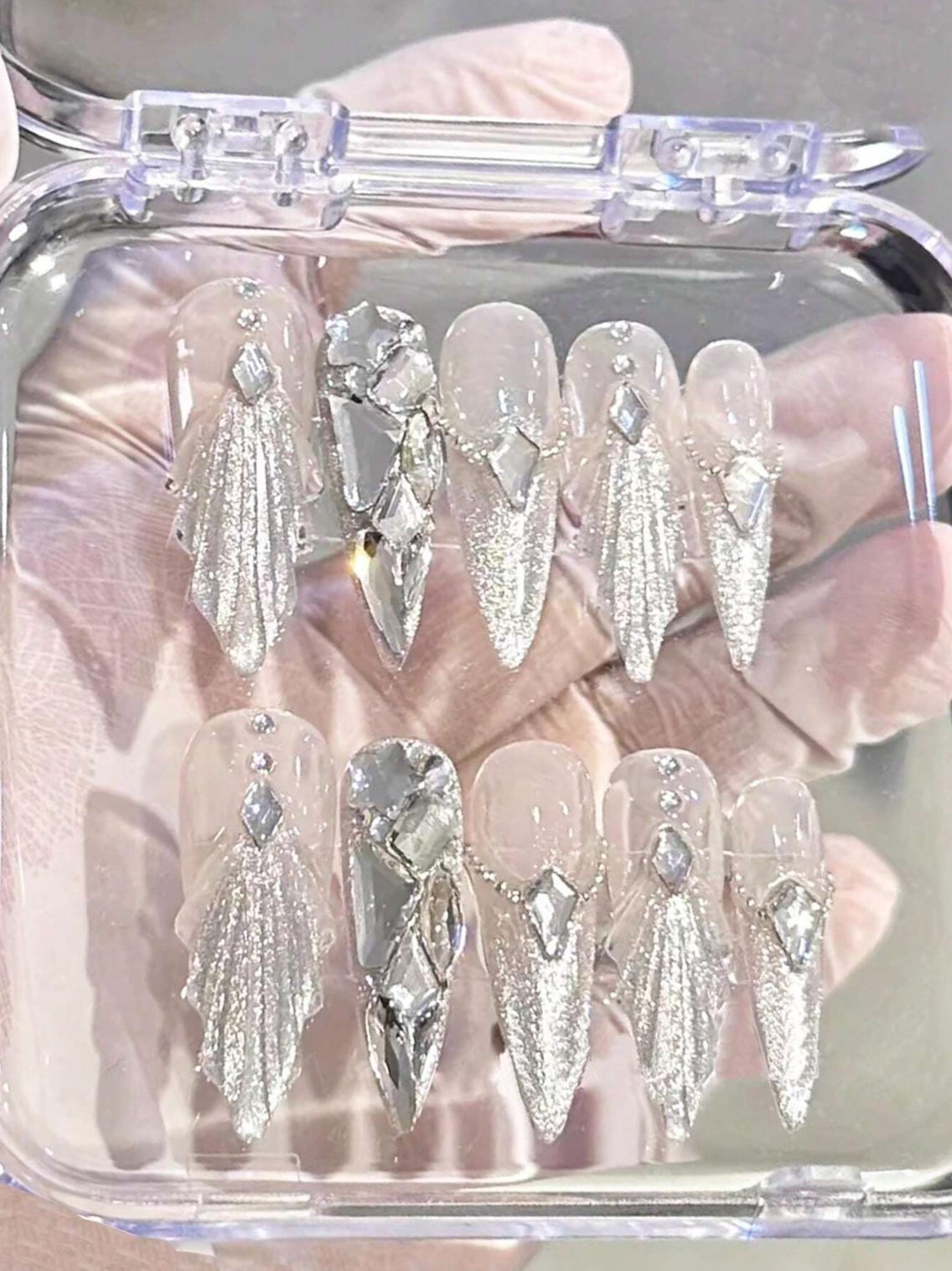 Crystal Luxe Nails