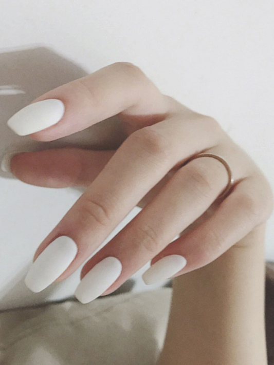 Ivory Chic Nails