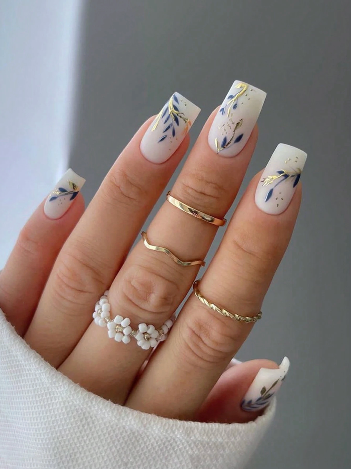 Falling Leaves Nails